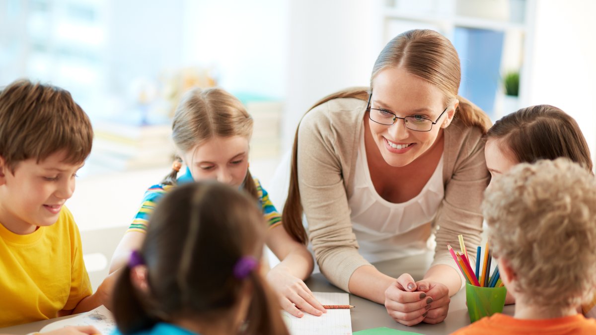 Los niños disfrutan mucho más en el aula cuando notan que las enseñanzas y lecciones van adaptadas a ellos.