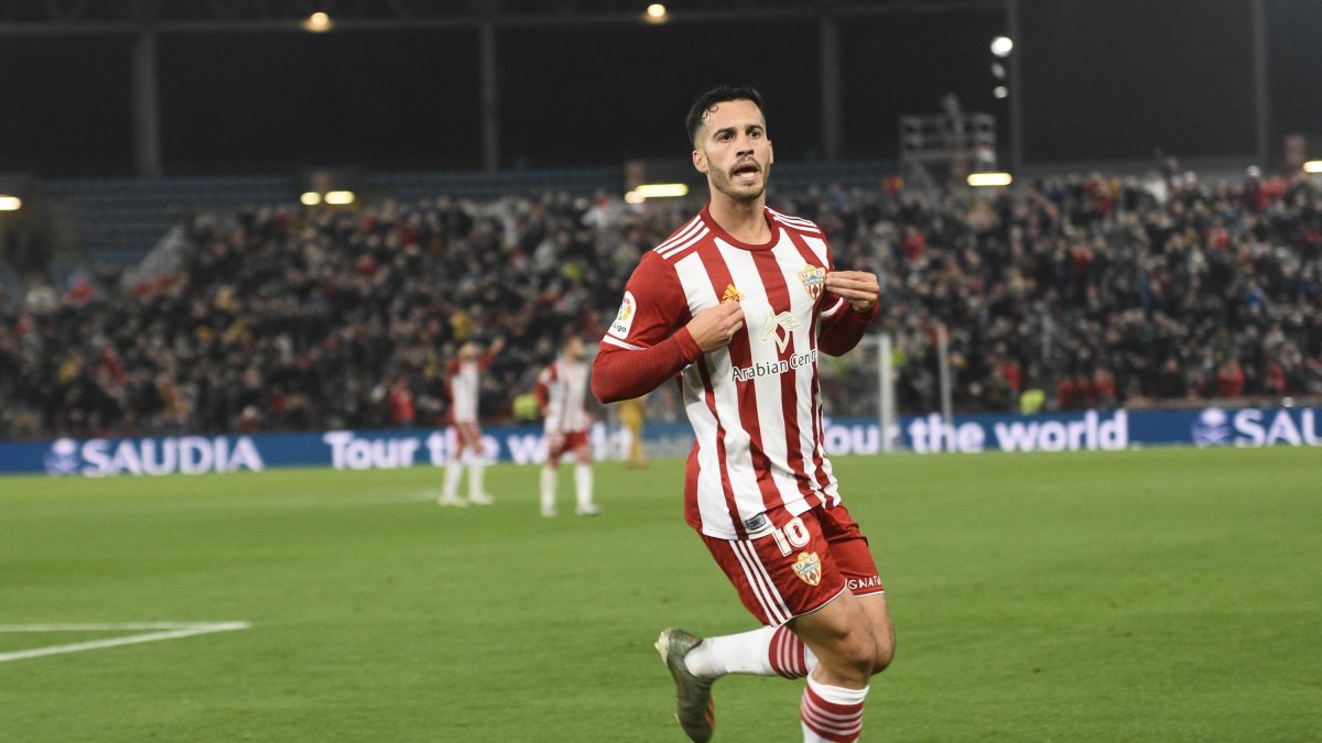 Lazo seguirá de rojiblanco en el futuro.