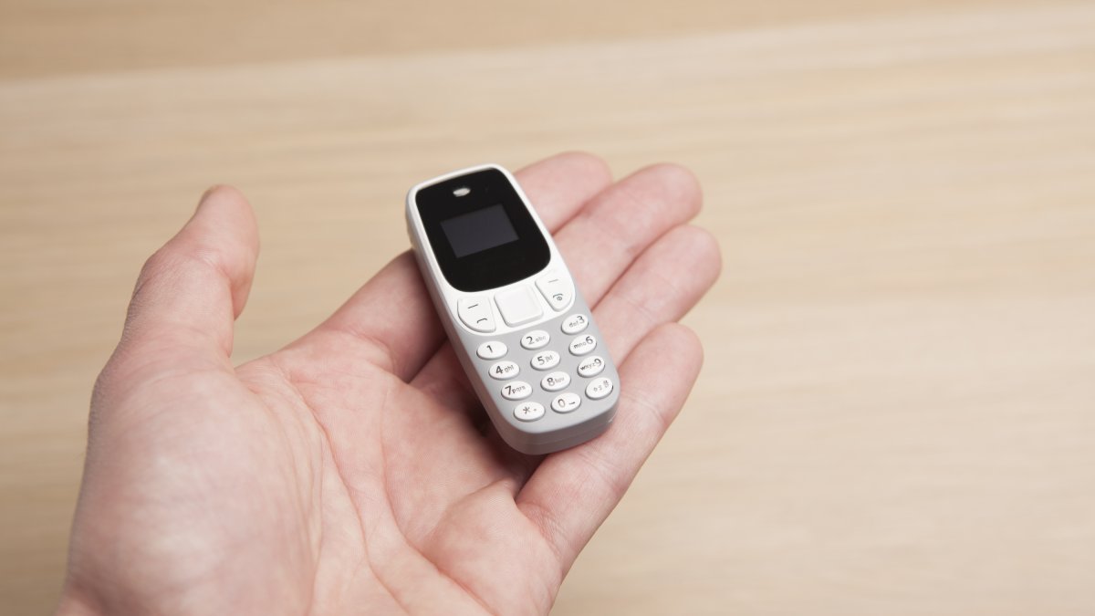 Mini teléfono móvil