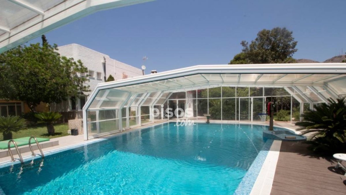 Foto publicada en el anuncio de pisos.com del chalet de Roquetas de Mar.