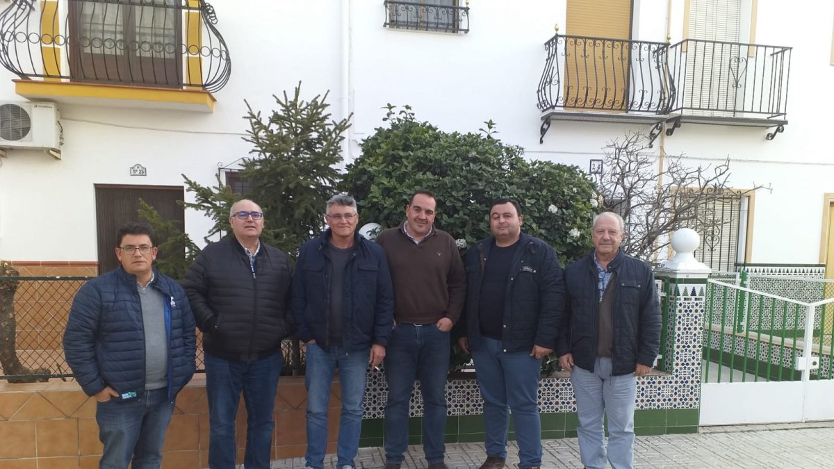 El concejal ejidense con los ganaderos de Huéscar.