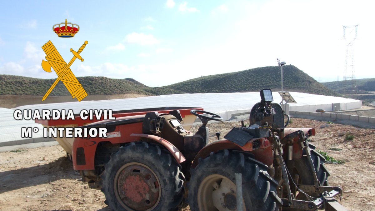 Imagen de la operación difundida por la Guardia Civil.