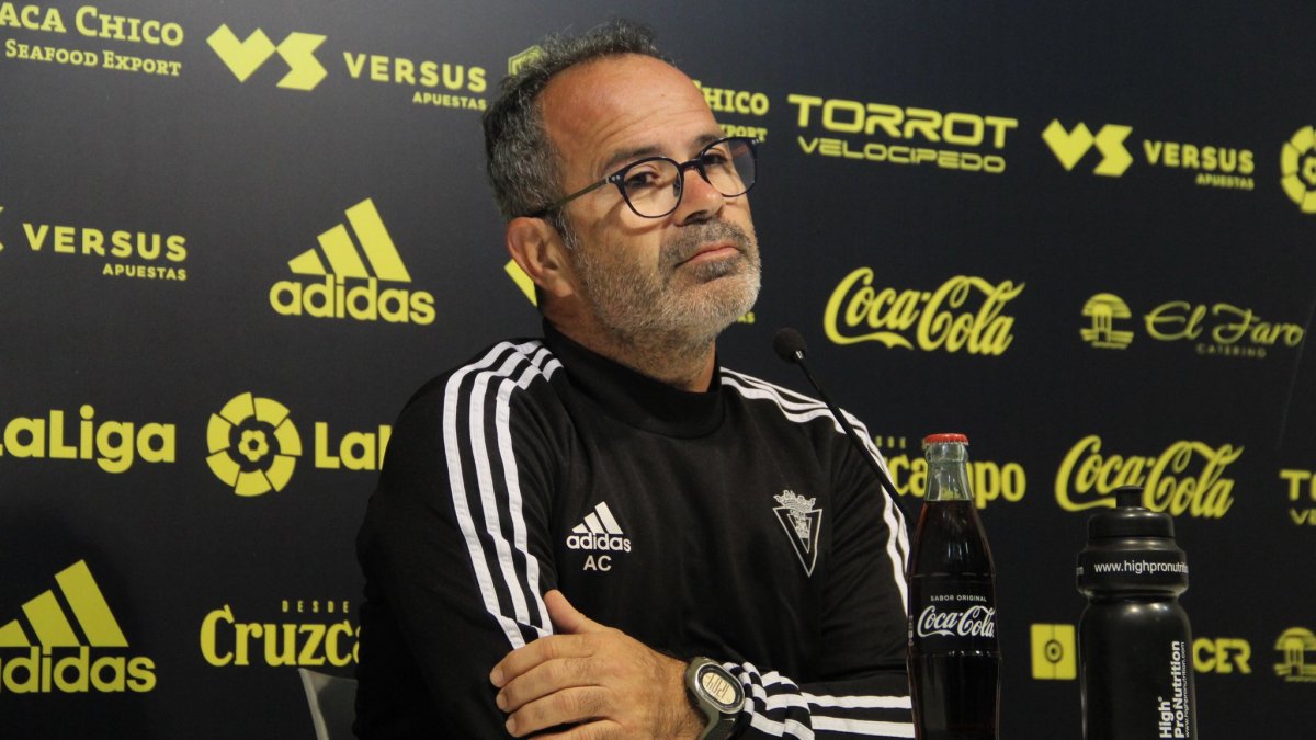 Álvaro Cervera habló del partidazo contra el Almería.