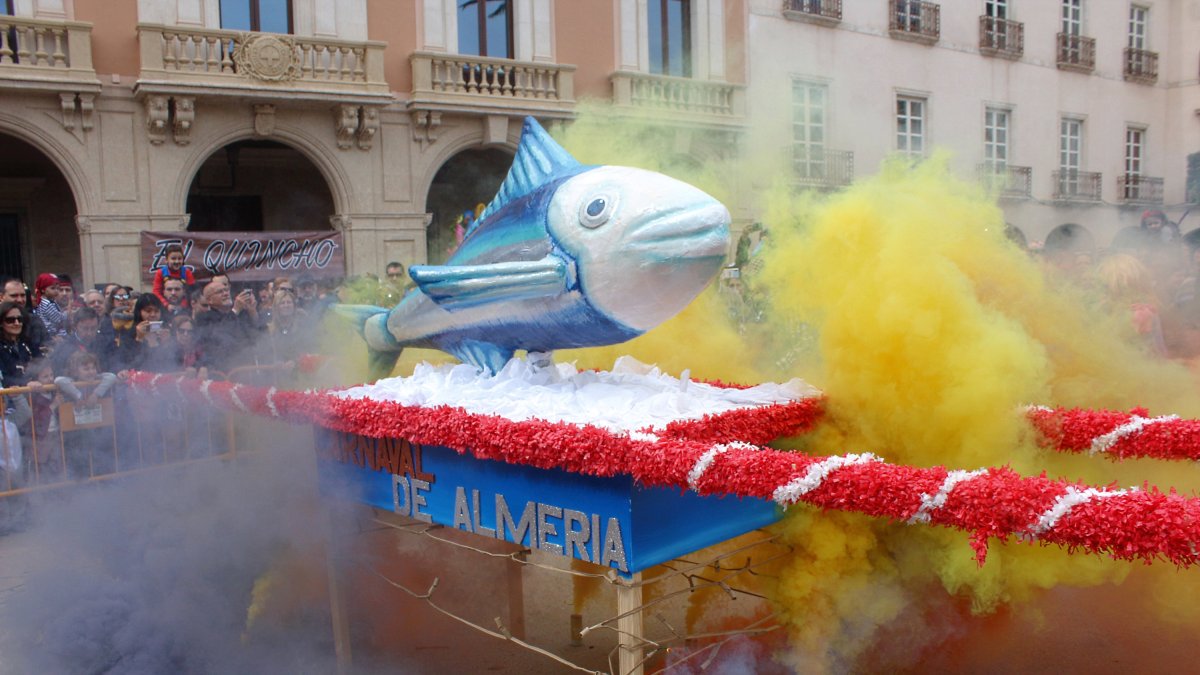 El Entierro de la Sardina concluyó en la Plaza Vieja.