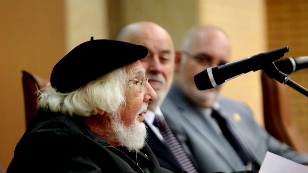 Ernesto Cardenal durante su visita a la UAL en mayo de 2010.