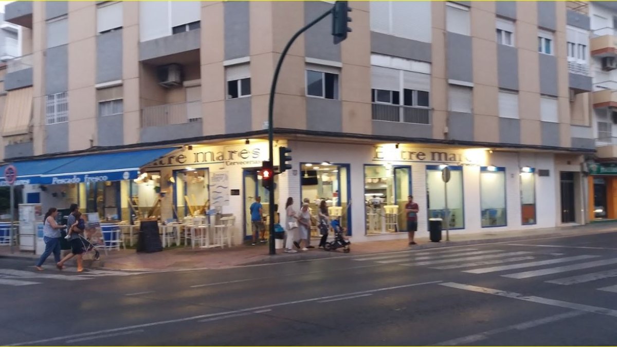 El Entremares del barrio de El Zapillo que ahora está cerrado.