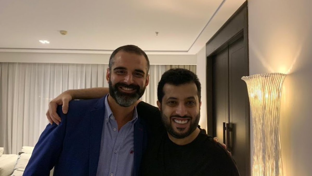 El alcalde Pacheco con Turki Al-Sheikh.
