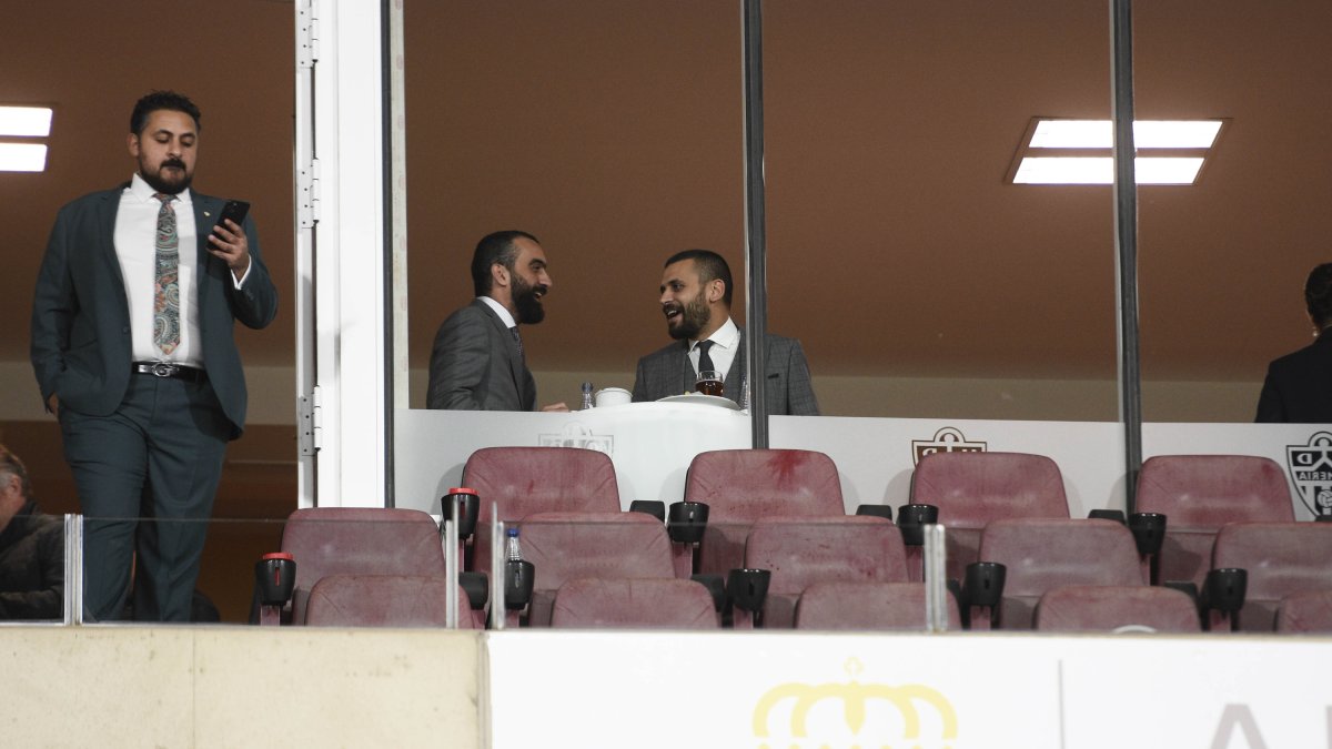 Buen ambiente en el palco del Mediterráneo.