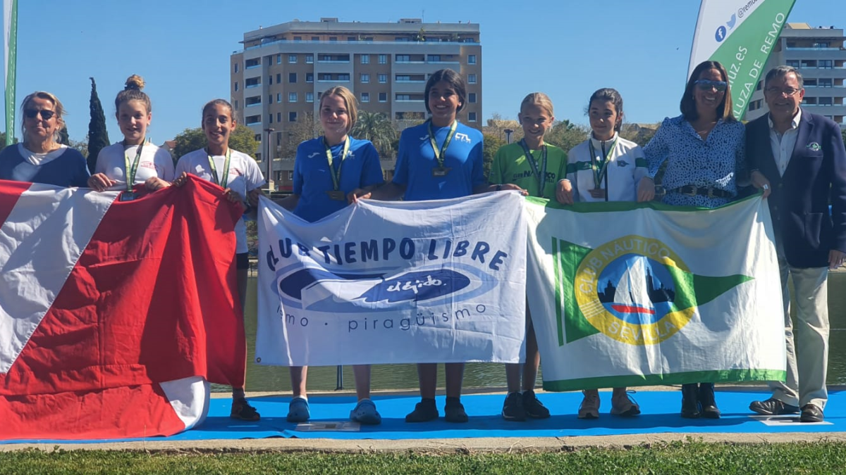 La bandera ejidense en el torneo de Andalucía.
