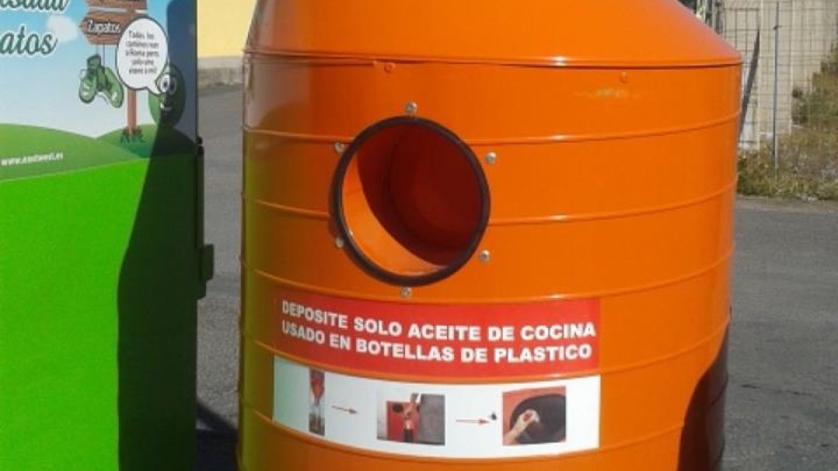 Contenedor habilitado para el acopio de aceite.