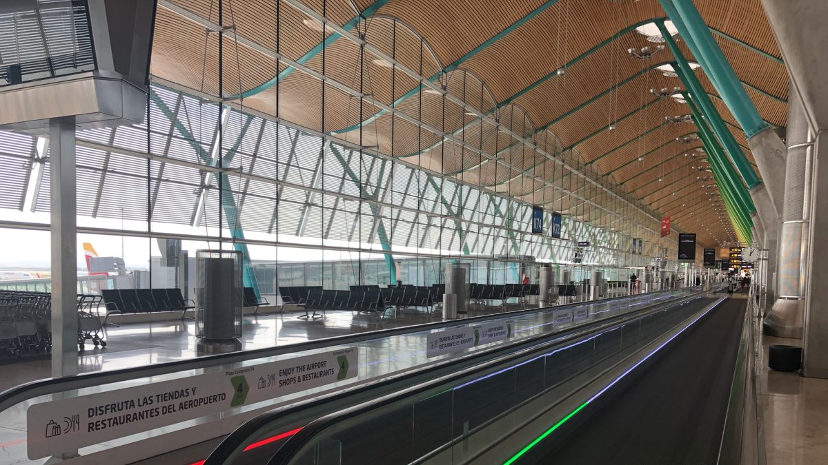 El Aeropuerto de Barajas totalmente vacío.