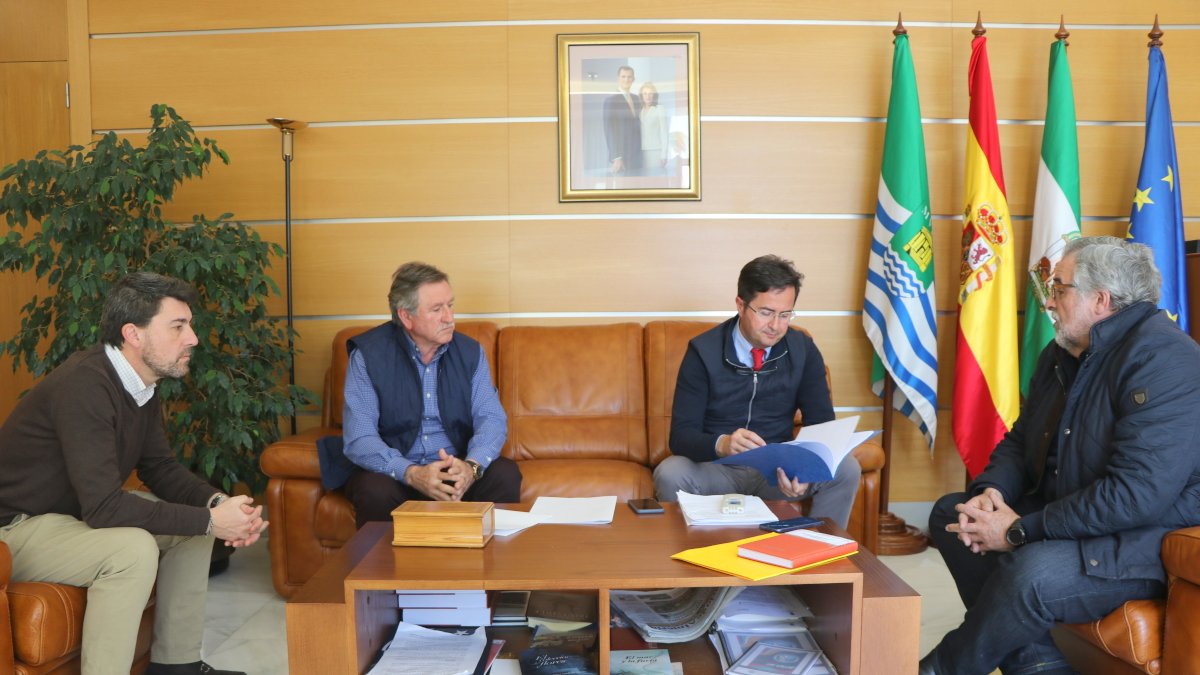 Reunión celebrada en el Ayuntamiento de El Ejido.