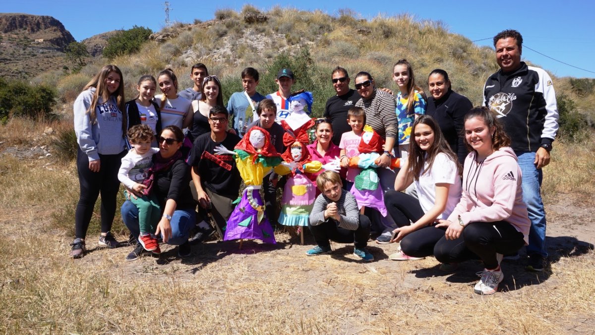 La vieja es la principal festividad de la primavera en muchos pueblos del Levante.