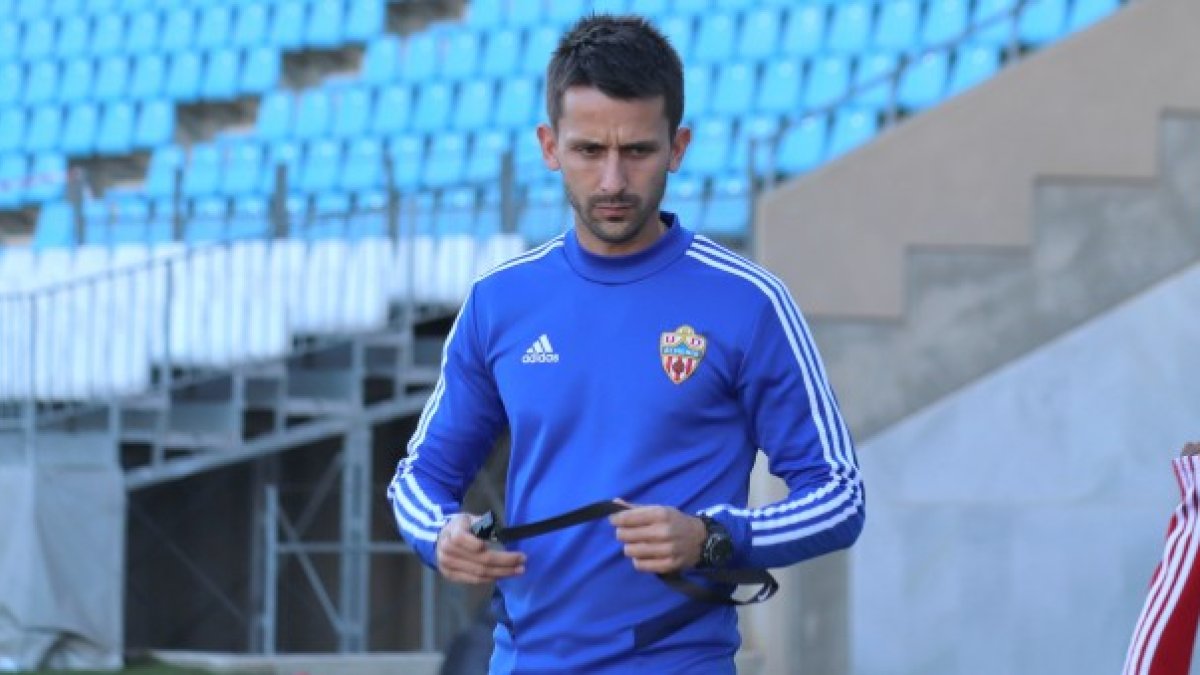 Javi Agenjo es el preparador físico del Almería.