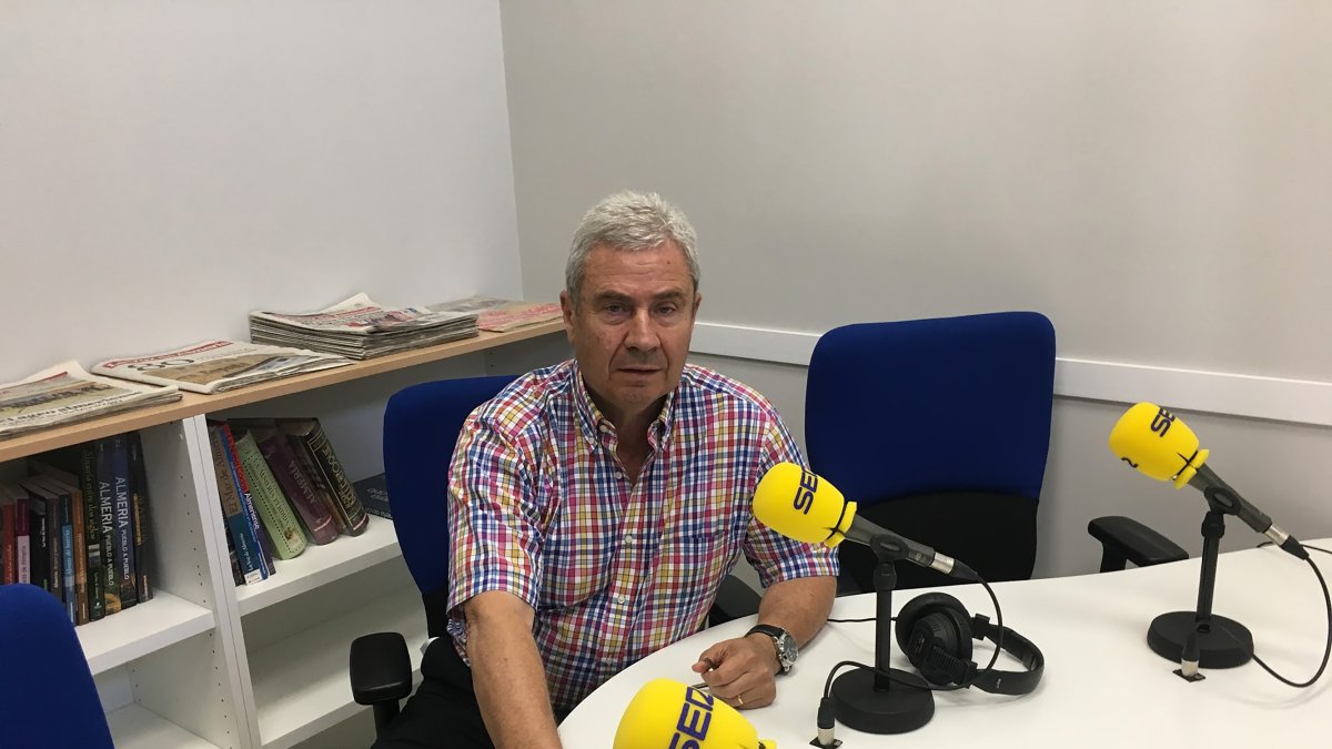 Javier Serrano afirma que “el agua es la llave en la lucha contra el cambio climático, porque sin agua esto será un desierto”.