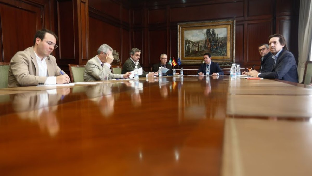 Reunión de portavoces en Diputación.