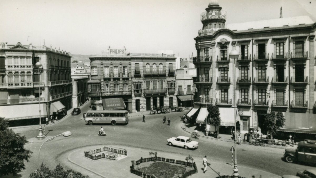Evacuatorio de Puerta de Purchena en 1965.