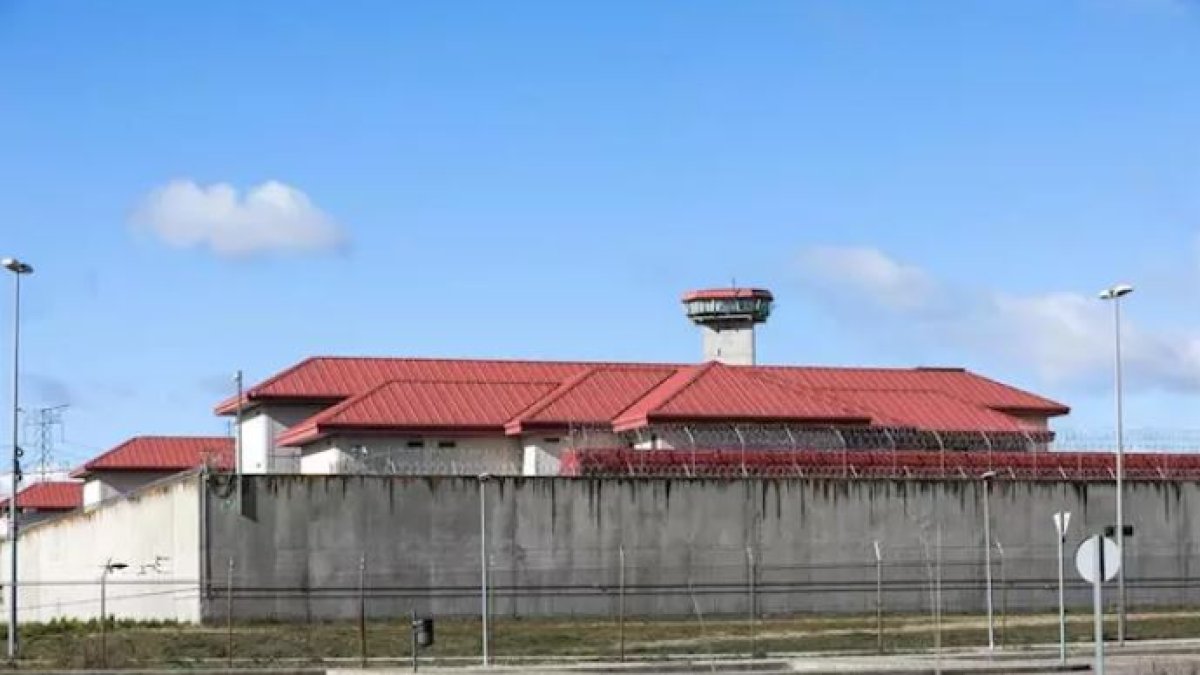 Exterior de la Cárcel del Centro Penitenciario Madrid III, en Valdemoro.