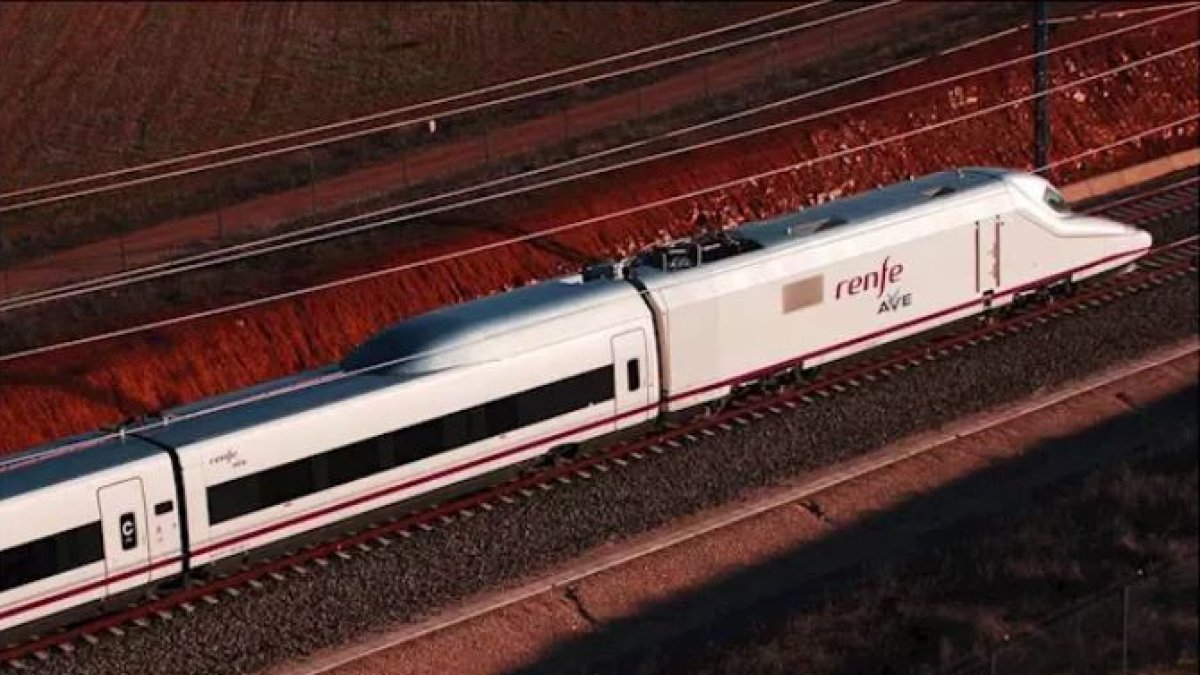 Imagen de archivo de un tren de Alta Velocidad AVE.