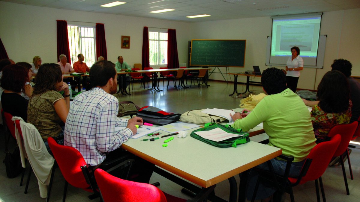 Los 21 nuevos cursos se suman a las 26 acciones formativas vía Internet que ya se encontraban en marcha.
