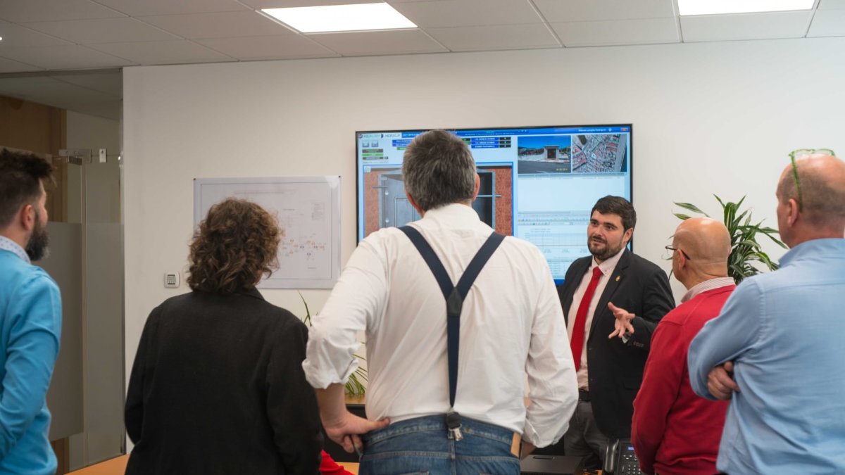 Las medidas tienen por objeto ayudar a empresas, familias y autónomos a mantenerse a flote frente a la crisis del coronavirus.