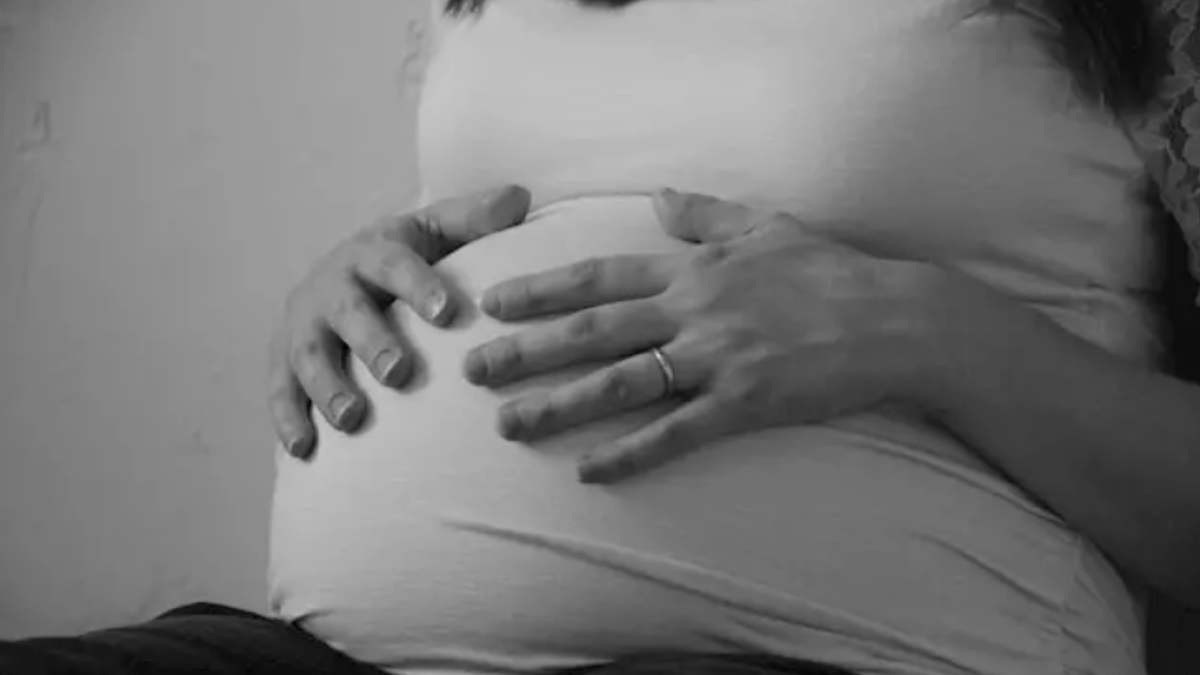 Las embarazadas, junto a mayores de 60 años y con patologías previas, forman parte del grupo de riego frente a la enfermedad.