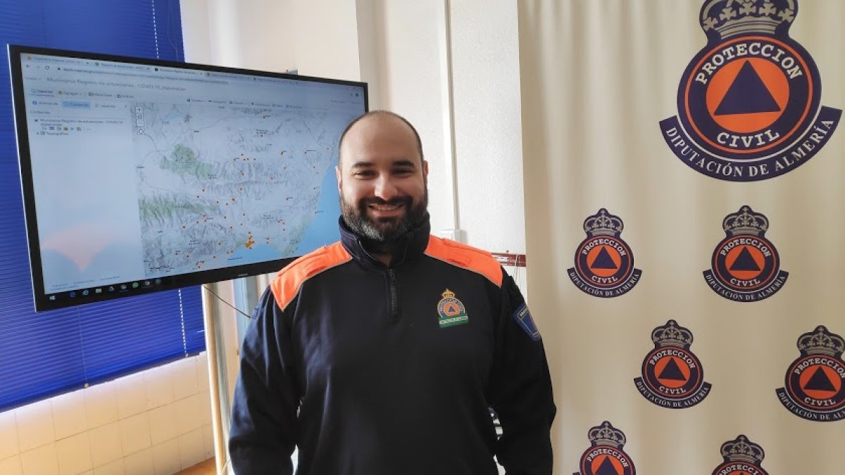 Antonio Fernández, voluntario de Protección Civil.