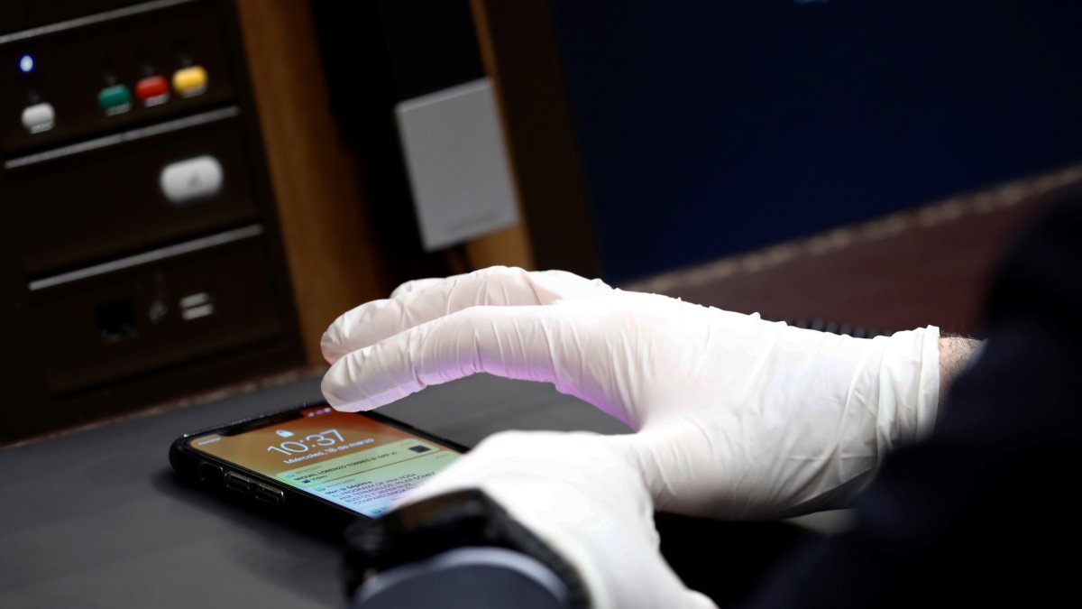 La aplicación ha sido desarrollada por Apple y Google.