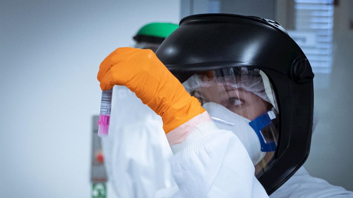 Los test de 100 pacientes que habían superado la enfermedad dan positivo de nuevo.