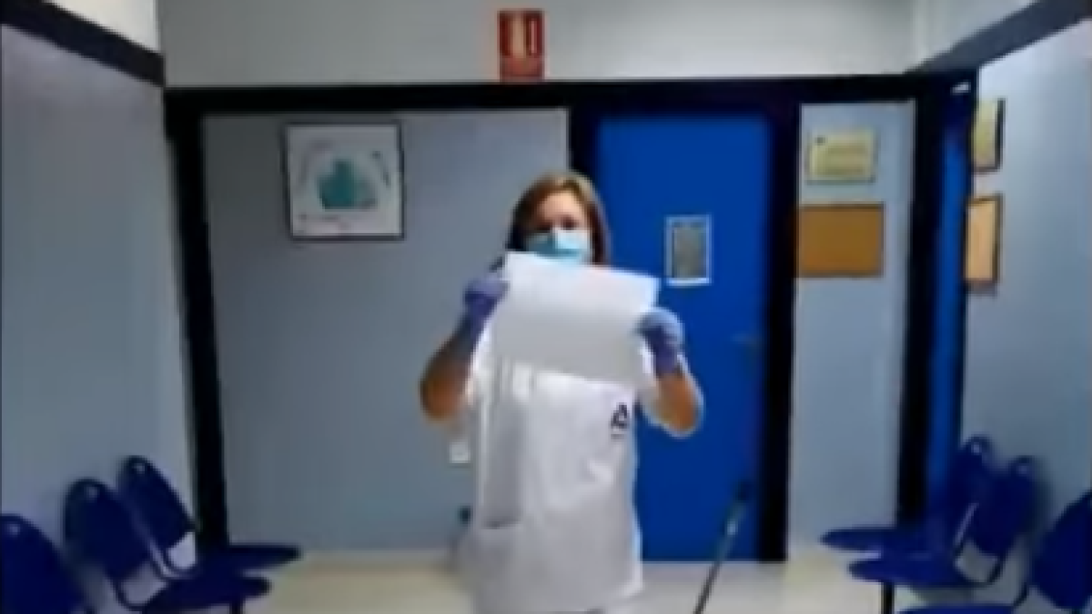 Imagen del vídeo difundido por el Ayuntamiento de Adra.