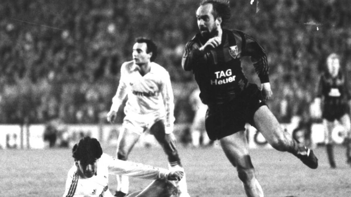 El jugador alemán con la camiseta del club suizo.