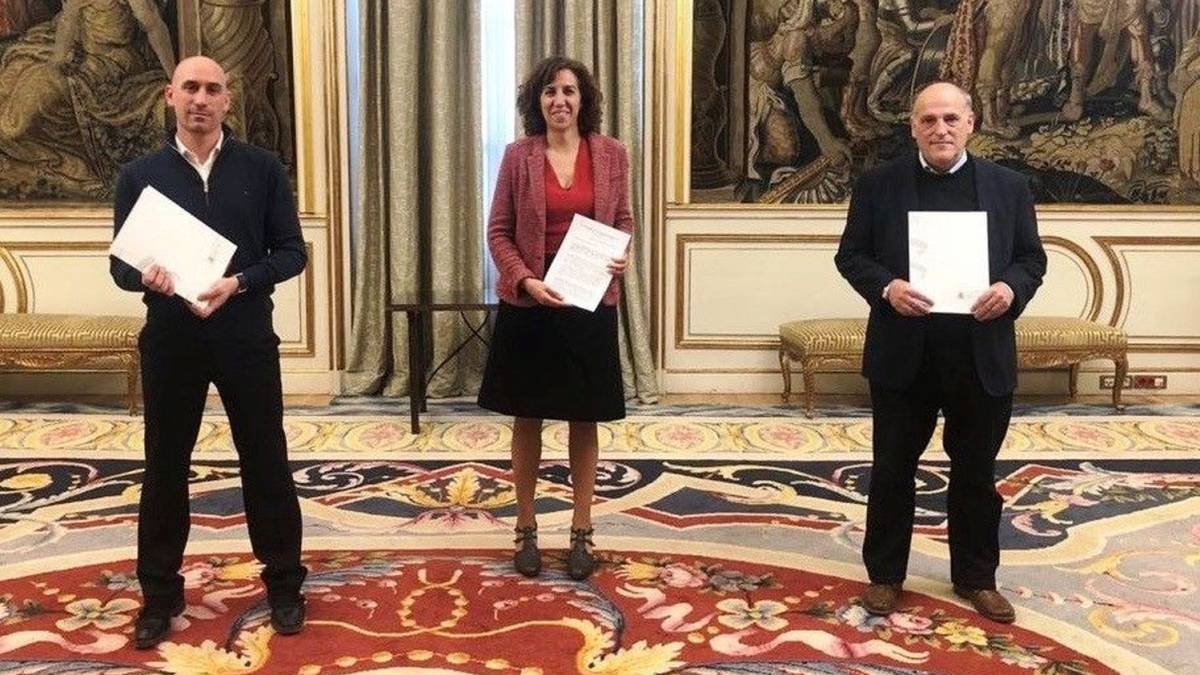 Pacto por la vuelta del fútbol y rescate al deporte y a los deportistas.