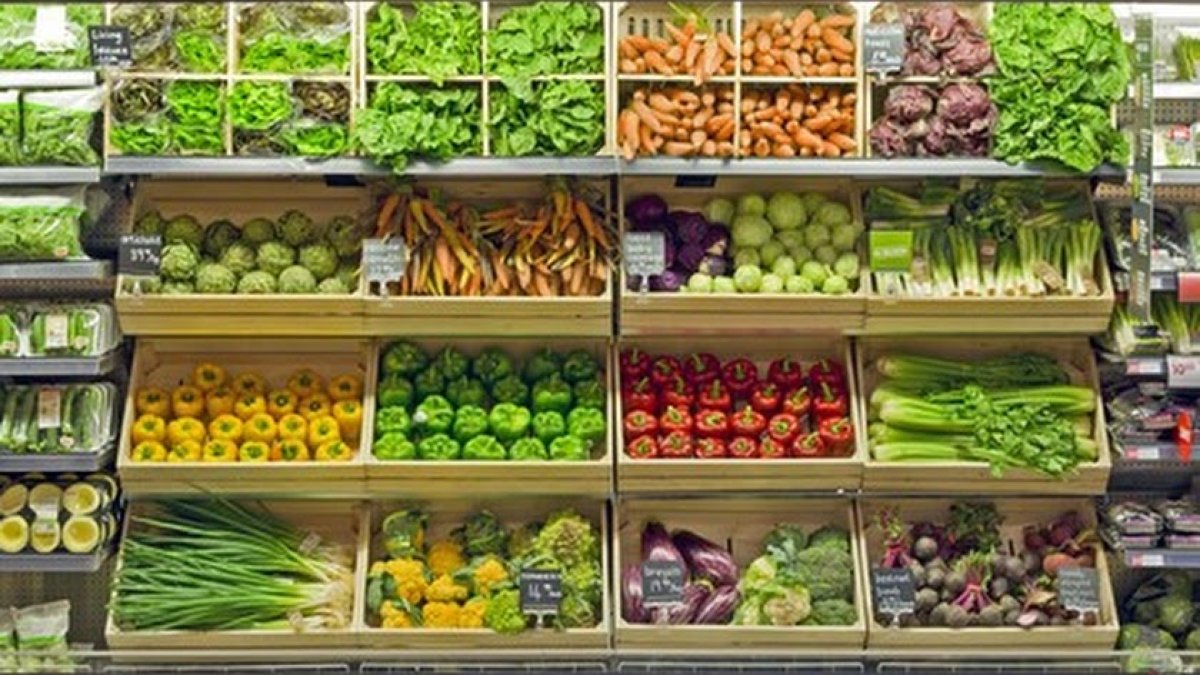 Productos almerienses en un supermercado.