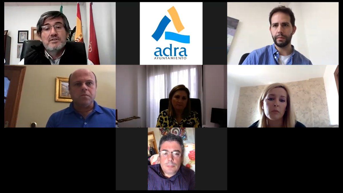 Desarrollo de la Junta de portavoces virtual en Adra.