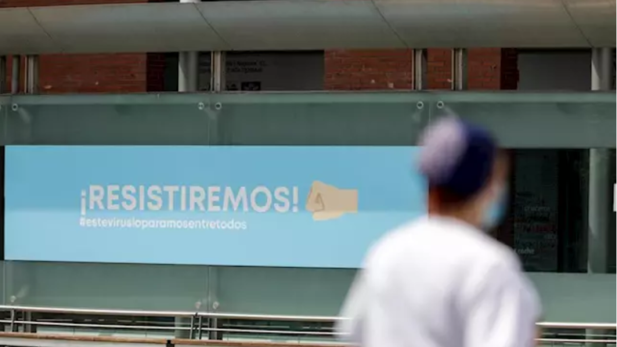 Continúa la tendencia a la baja del número de nuevos positivos diarios.