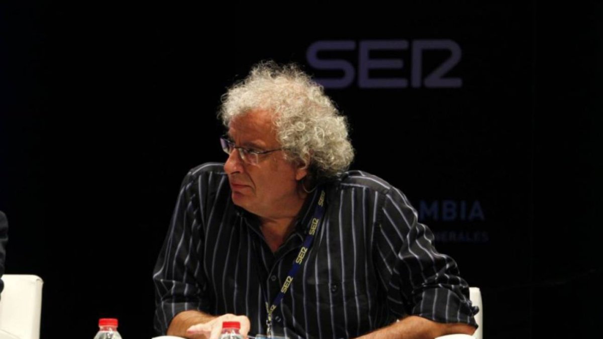 El periodista José María Calleja, en un acto de la SER.