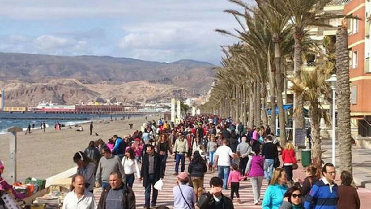 La población de Almería creció a lo largo de 2029 por encima de la media española.