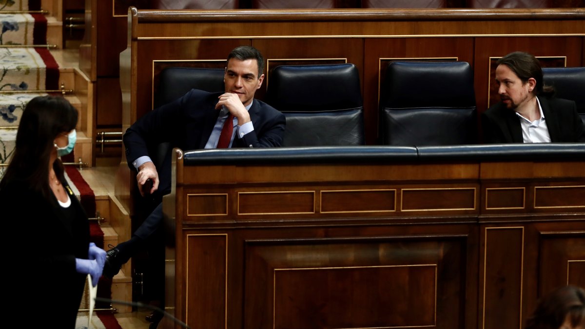 El presidente del Gobierno, Pedro Sánchez, y su vicepresidente segundo, Pablo Iglesias.