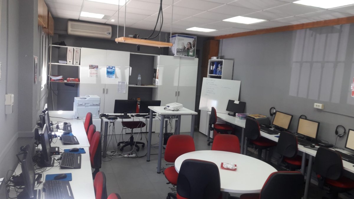 Ordenadores del Centro Guadalinfo de Huércal de Almería.