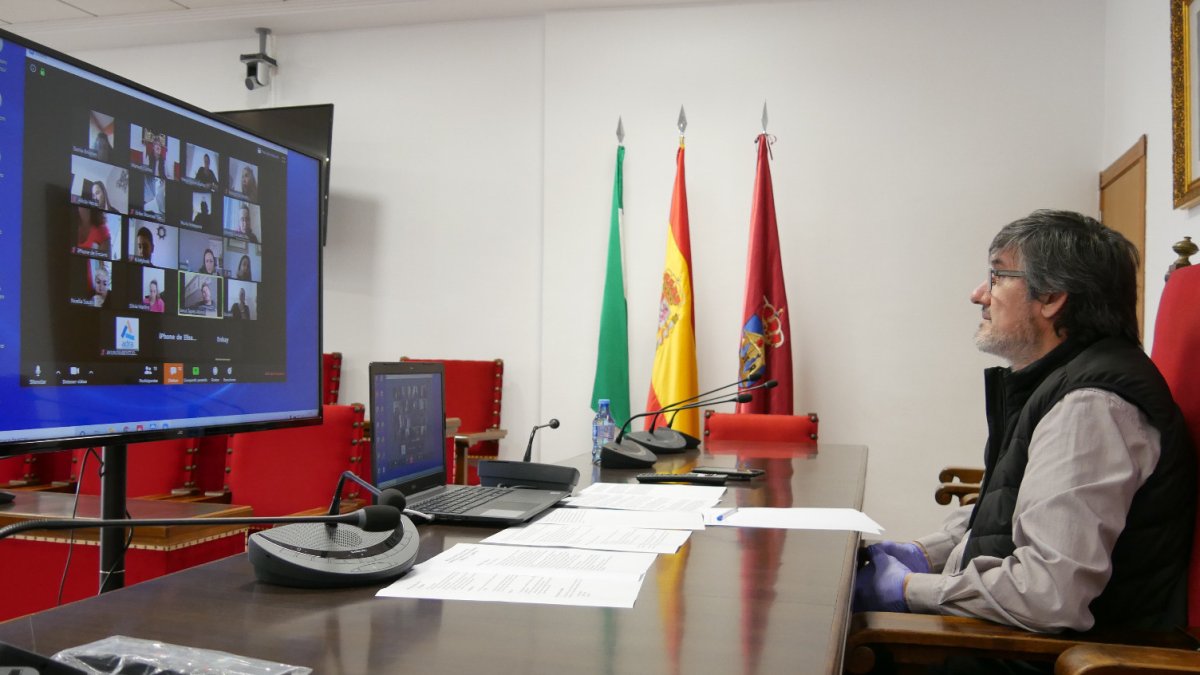 Manuel Cortés durante una videoconferencia.