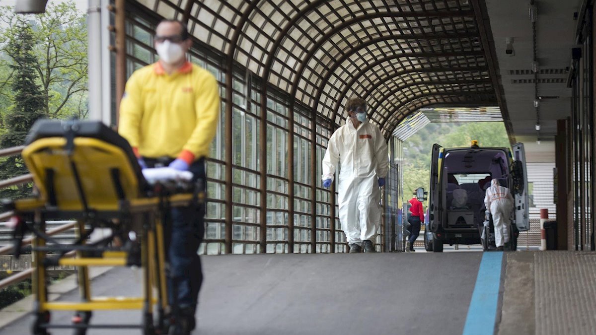 Las muertes por Covid-19 vuelven a descender: 301 en 24 horas.