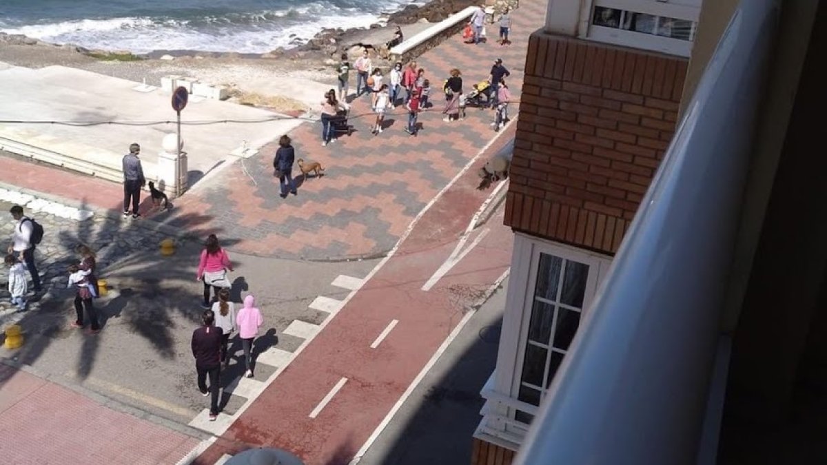 Imagen del Paseo Marítimo de Almería que se hizo viral en Twitter.