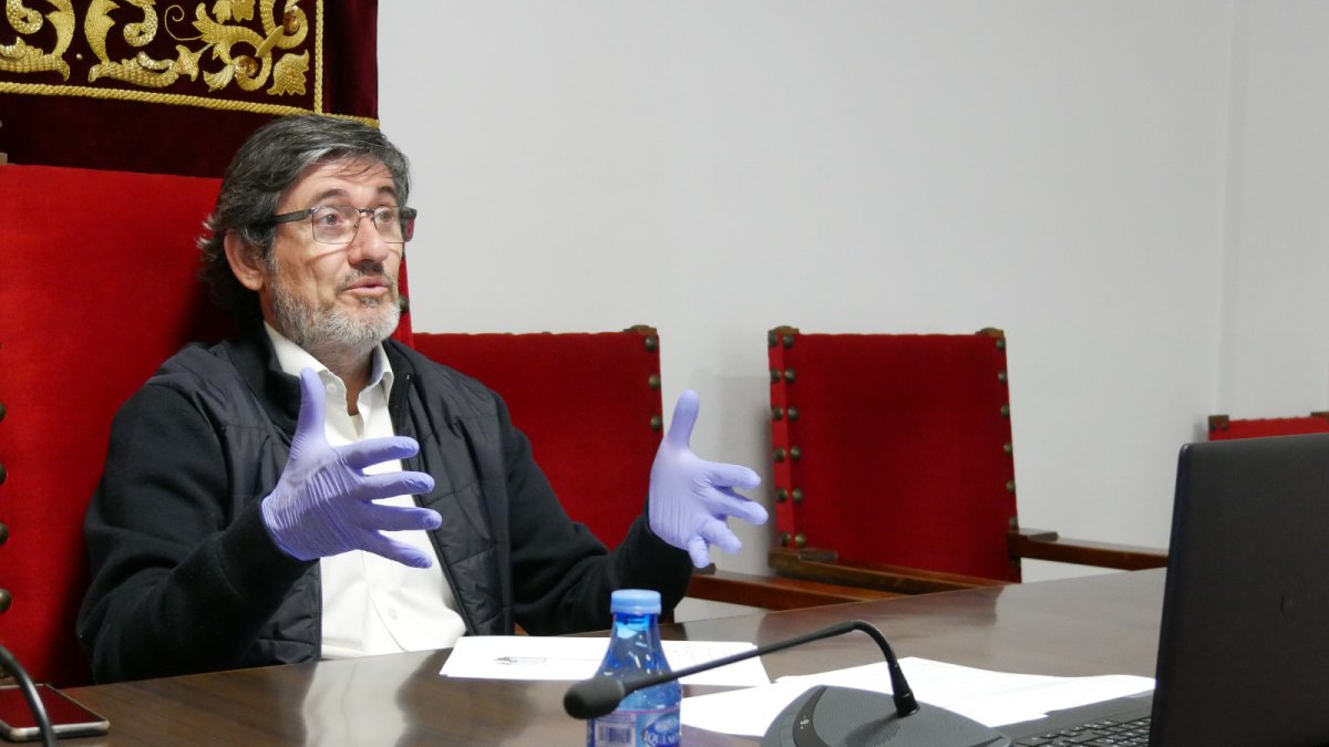 Manuel Cortés, alcalde de Adra.