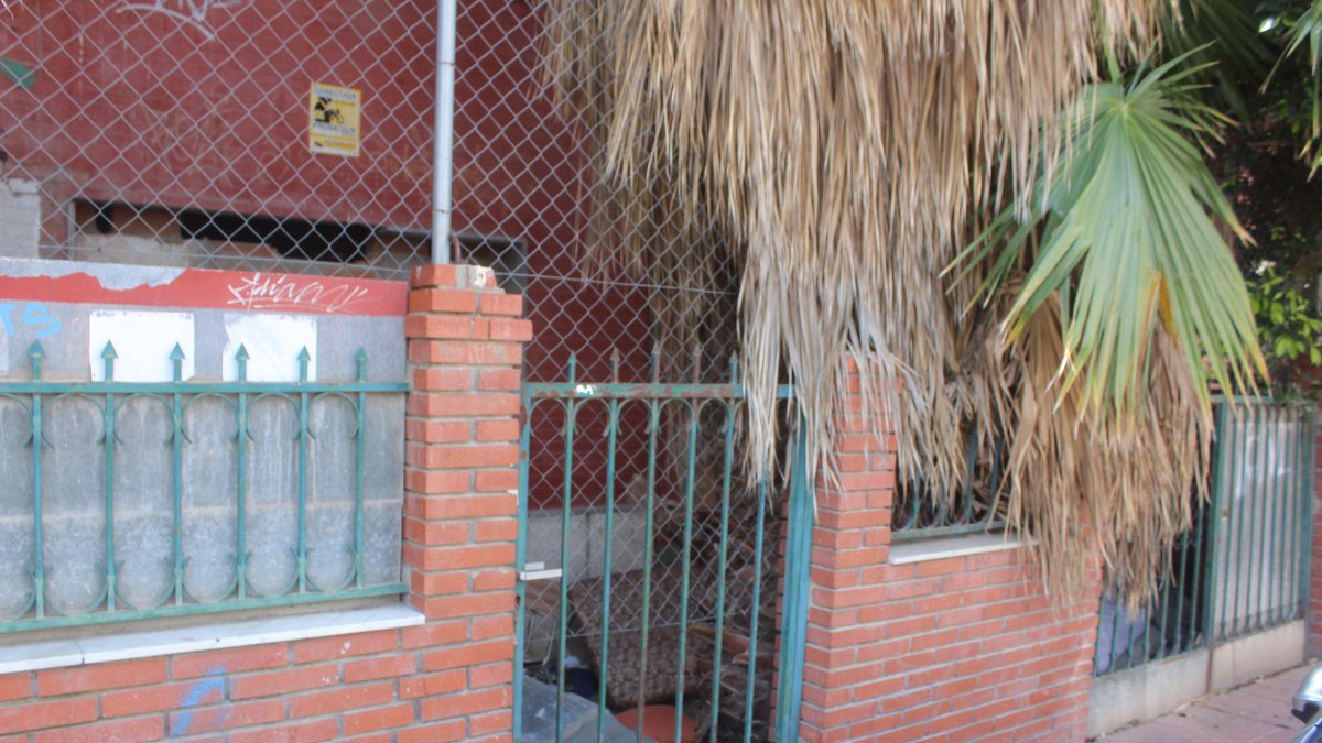 Vivienda abandonada en la calle Jaul del Zapillo.