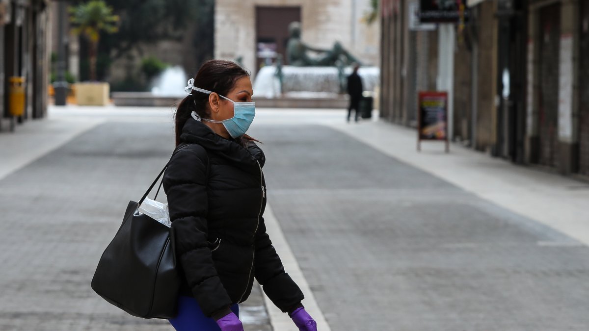 España suma 1.175 positivos en las últimas 24 horas.