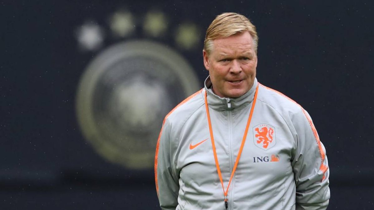 Koeman tuvo que ser ingresado este domingo.