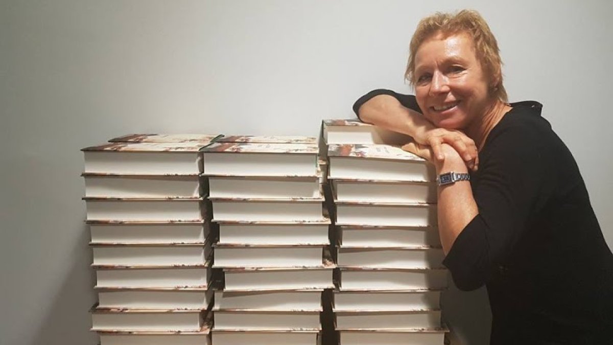 La escritora Sarah Lark.