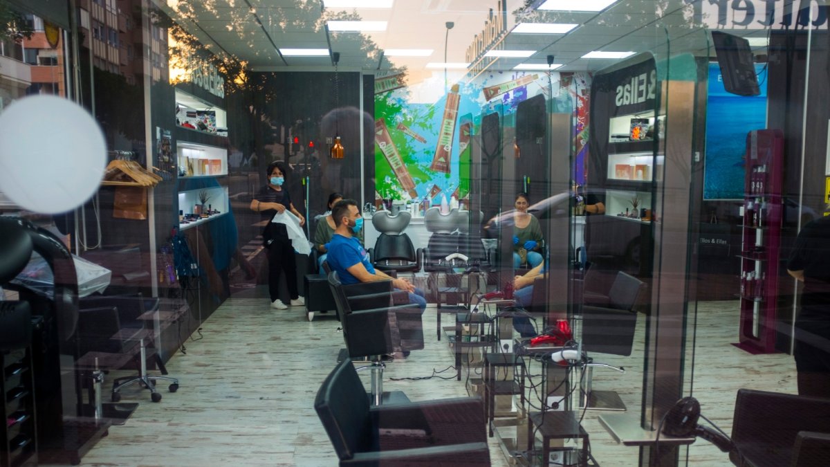 Peluquería de Almería, en plena fase cero de la desescalada.