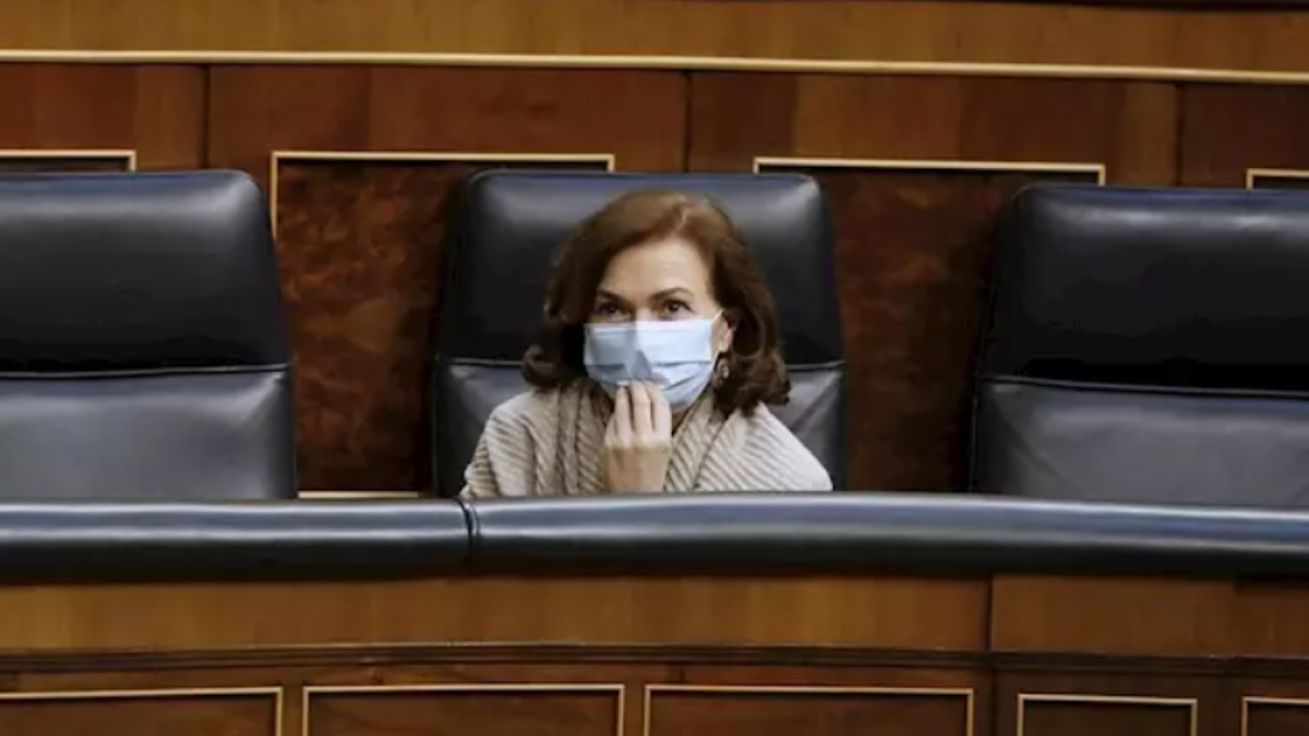 Carmen Calvo volvió este miércoles al Pleno del Congreso por primera vez desde que contrajo la enfermedad.