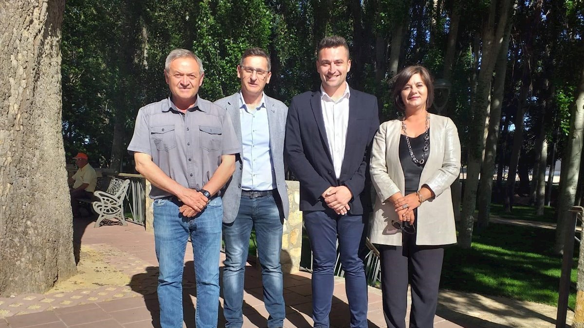 José Torregrosa, segundo por la derecha.